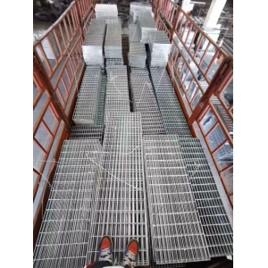 阔兴镀锌钢格栅平台：筑牢工业安全防线，赋